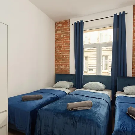 Apartament Centrum4 Pomorska 22 *